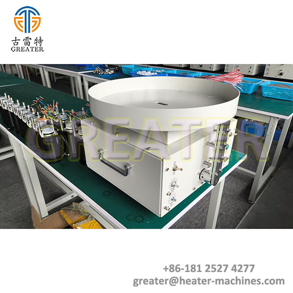 Nut assembling machine